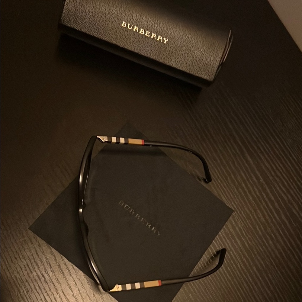 Burberry Black Sunglasses - Picture 9 of 12